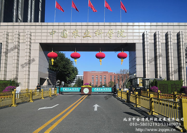 是誰將無人值守的門關(guān)管理得井然有序？